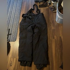 Women’s snow pants